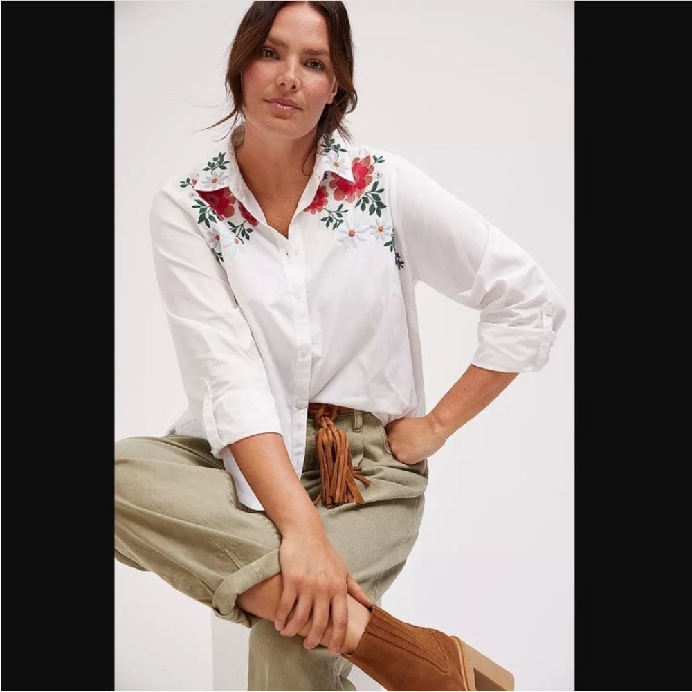 Maeve by Anthropologie Embroidered White Button Up